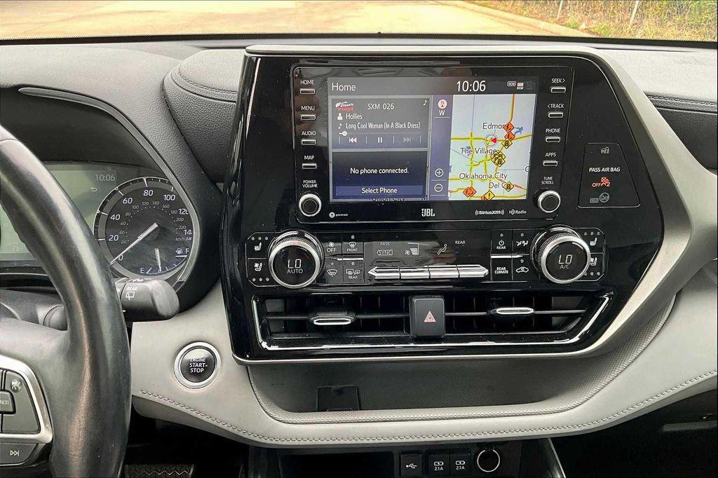 used 2020 Toyota Highlander car, priced at $23,487