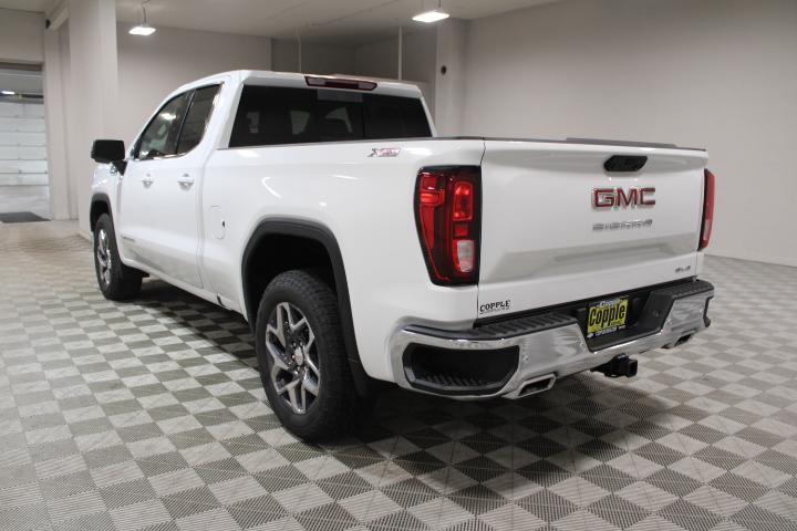 new 2025 GMC Sierra 1500 car, priced at $54,905