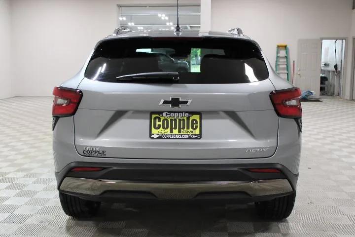 new 2025 Chevrolet Trax car, priced at $25,190
