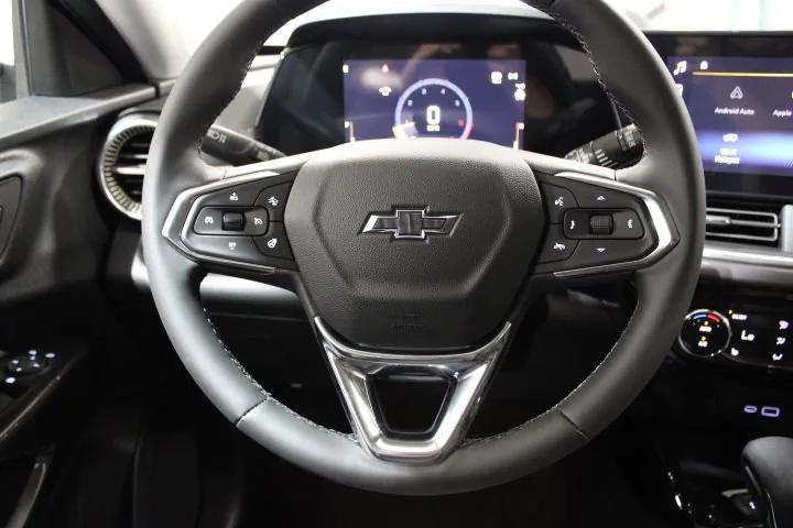 new 2025 Chevrolet Trax car, priced at $25,190