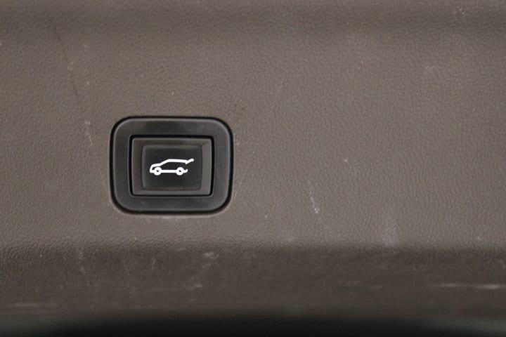 used 2022 Chevrolet Tahoe car, priced at $52,017