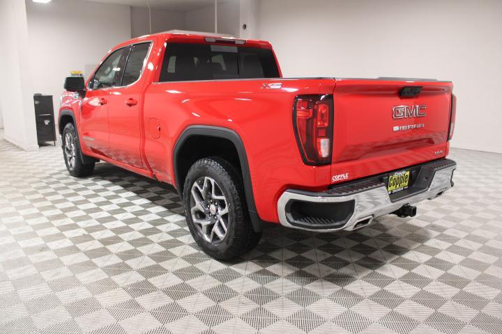 new 2025 GMC Sierra 1500 car, priced at $55,400