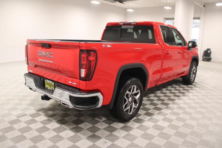 new 2025 GMC Sierra 1500 car, priced at $55,400