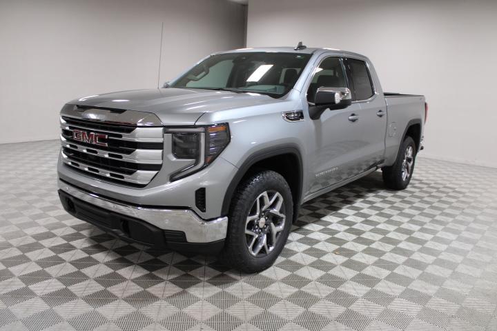 new 2025 GMC Sierra 1500 car, priced at $55,400