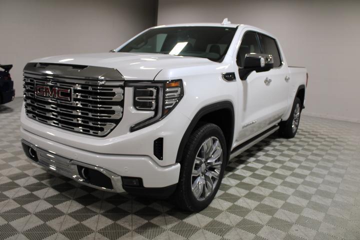 new 2025 GMC Sierra 1500 car, priced at $70,355