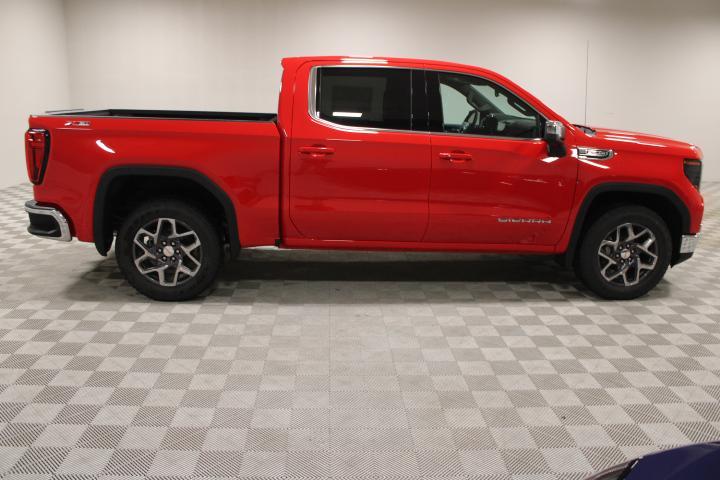 new 2025 GMC Sierra 1500 car, priced at $54,300