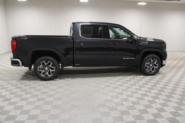 new 2025 GMC Sierra 1500 car, priced at $54,300