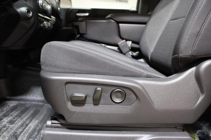 new 2025 GMC Sierra 1500 car, priced at $40,805