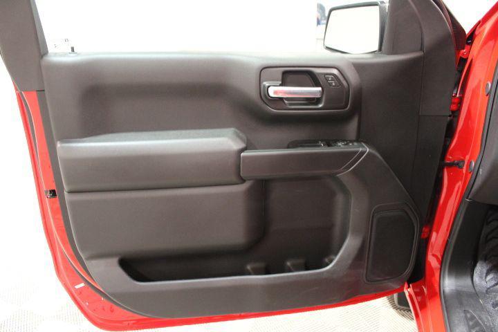 new 2025 GMC Sierra 1500 car, priced at $40,805