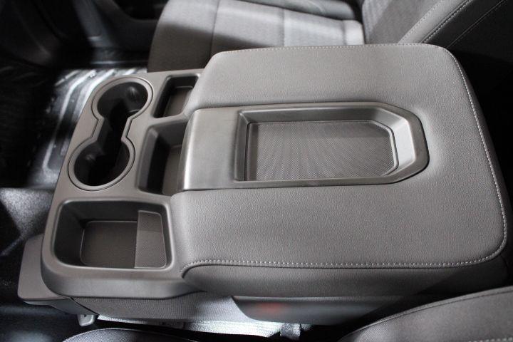 new 2025 GMC Sierra 1500 car, priced at $40,805