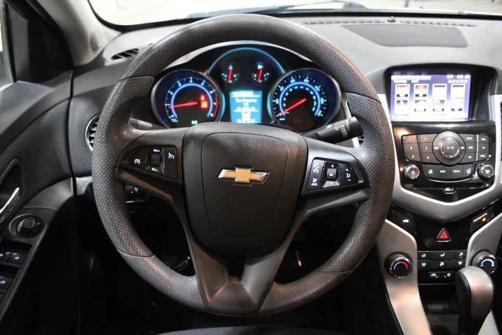 used 2016 Chevrolet Cruze Limited car, priced at $9,500