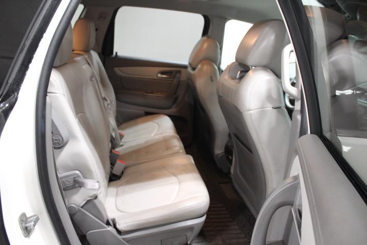 used 2014 Chevrolet Traverse car, priced at $10,000