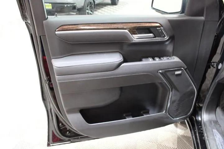 new 2025 GMC Sierra 1500 car, priced at $58,230