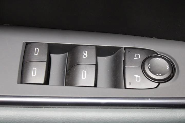 new 2025 GMC Acadia car, priced at $47,980
