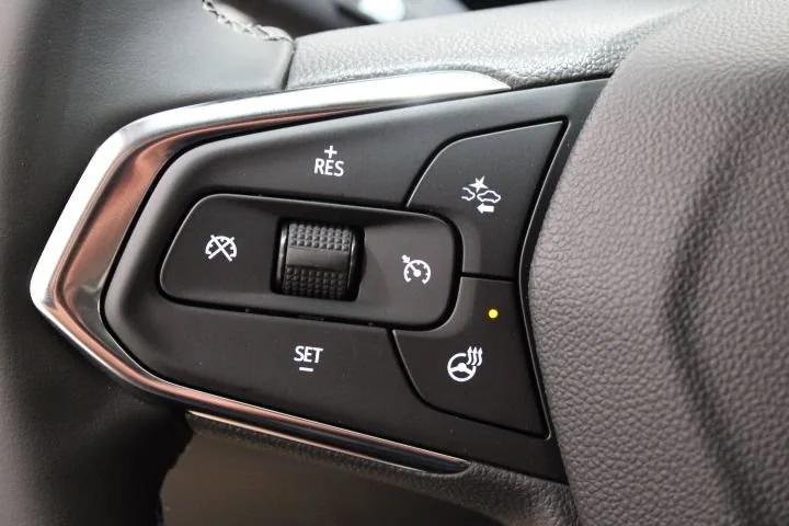 new 2025 Chevrolet Trax car, priced at $25,190