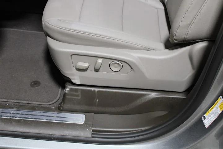 new 2025 GMC Sierra 1500 car, priced at $56,175