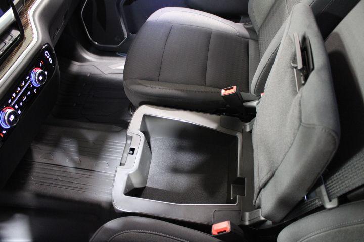 new 2025 GMC Sierra 1500 car, priced at $51,650