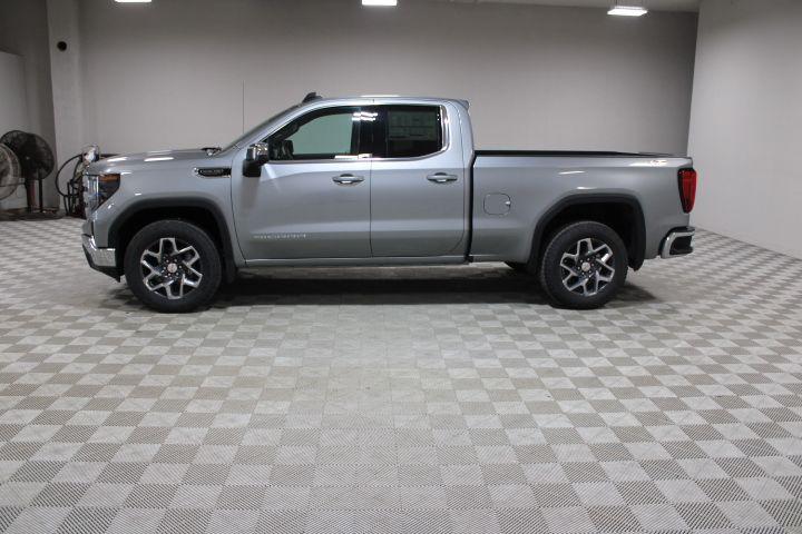 new 2025 GMC Sierra 1500 car, priced at $51,650