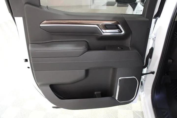 new 2025 Chevrolet Silverado 1500 car, priced at $55,990
