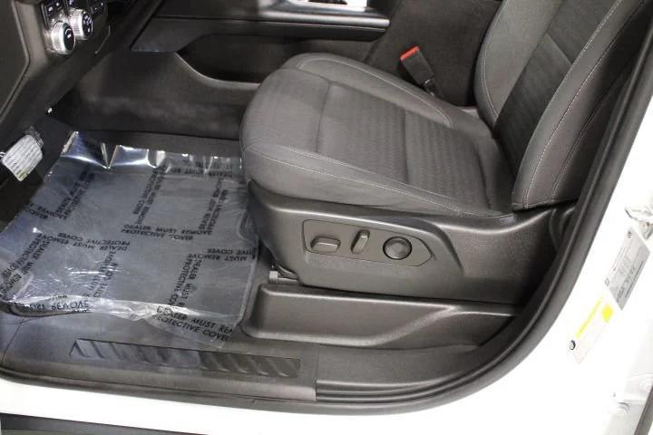 used 2022 GMC Yukon XL car, priced at $41,995