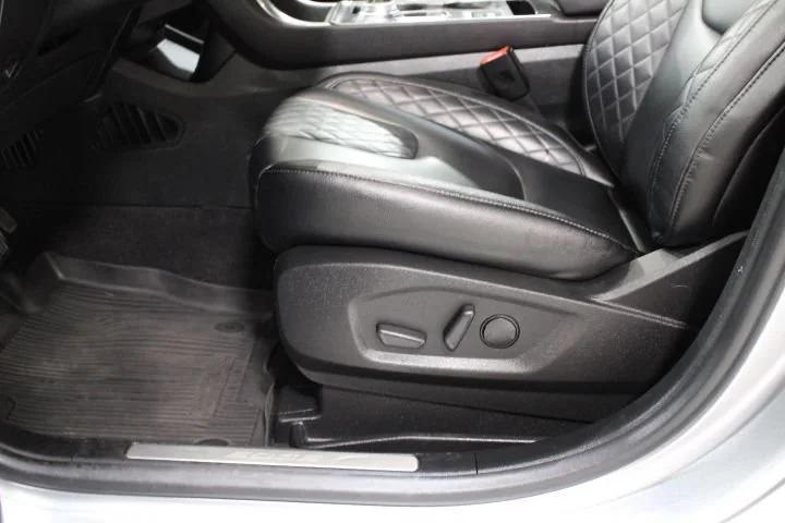 used 2024 Ford Edge car, priced at $31,695