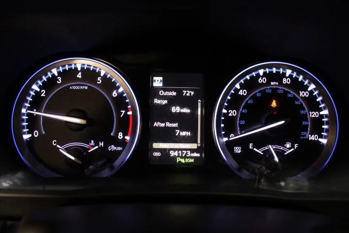 used 2018 Toyota Highlander car, priced at $26,735