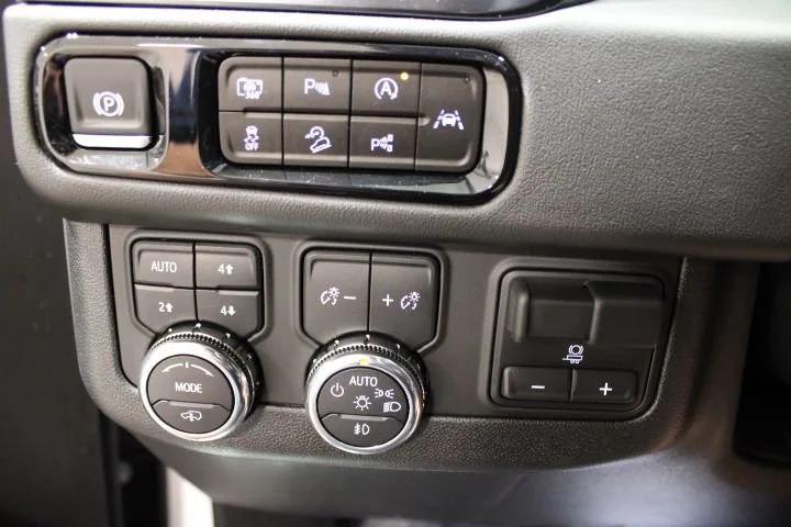 new 2025 GMC Yukon car, priced at $84,585