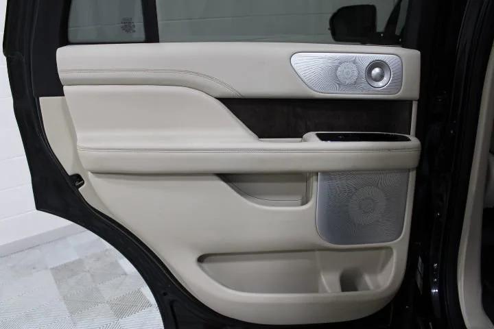 used 2019 Lincoln Navigator car, priced at $35,495