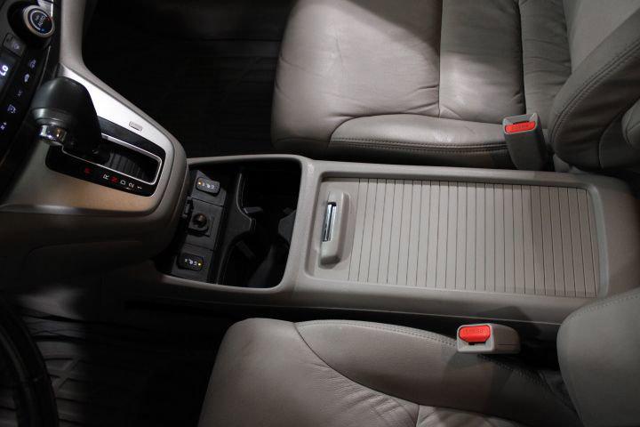 used 2014 Honda CR-V car, priced at $10,000