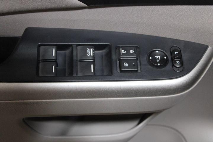 used 2014 Honda CR-V car, priced at $10,000