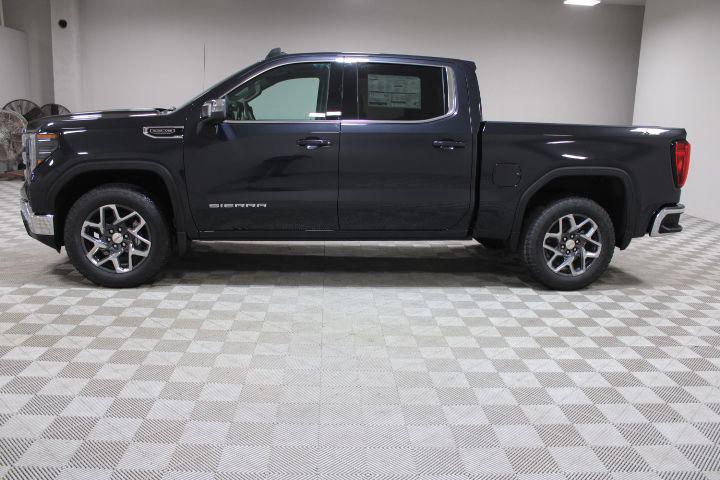 new 2025 GMC Sierra 1500 car, priced at $52,600