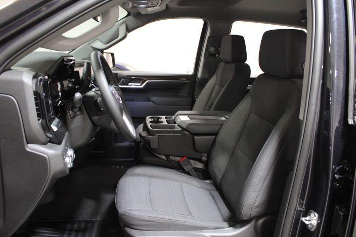 new 2025 GMC Sierra 1500 car, priced at $52,600