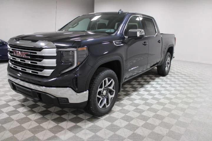 new 2025 GMC Sierra 1500 car, priced at $52,600