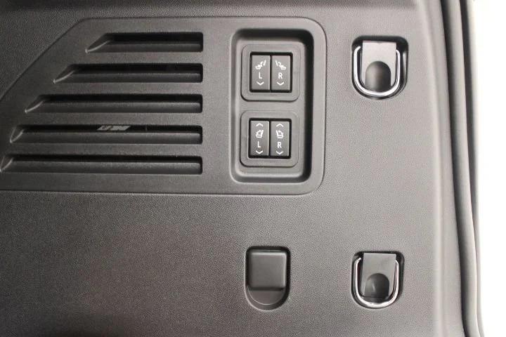 new 2026 Chevrolet Traverse car, priced at $57,795