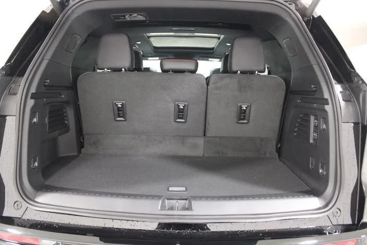 new 2026 Chevrolet Traverse car, priced at $57,795