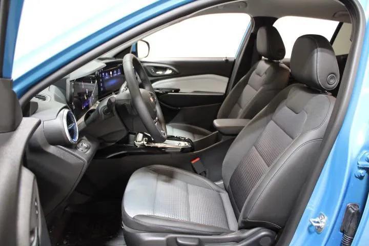 new 2025 Chevrolet Trax car, priced at $25,230