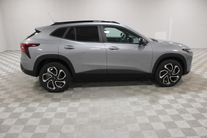 new 2025 Chevrolet Trax car, priced at $25,390