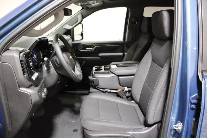 new 2025 Chevrolet Silverado 2500 car, priced at $69,980
