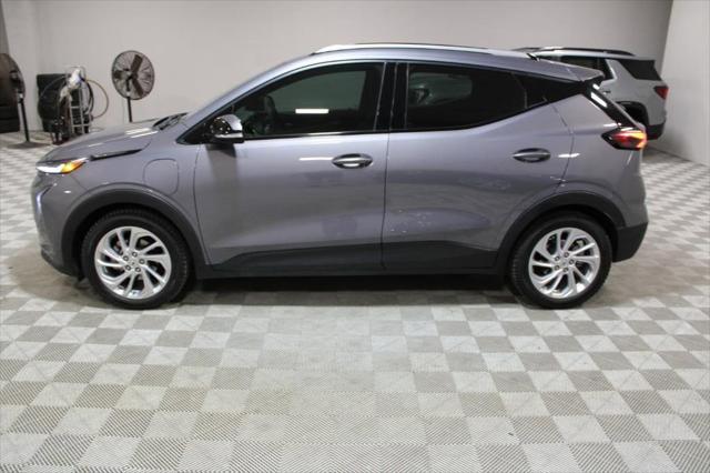 used 2022 Chevrolet Bolt EUV car, priced at $22,000