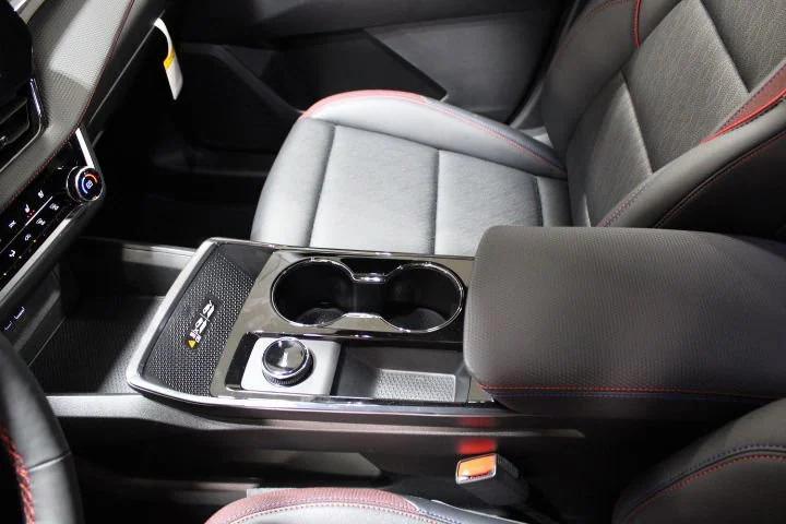 new 2026 Chevrolet Equinox car, priced at $34,290