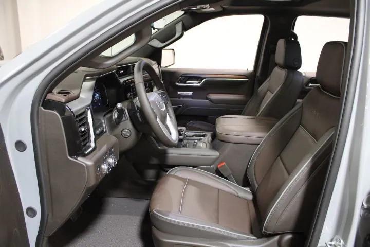 new 2025 GMC Sierra 1500 car, priced at $66,005
