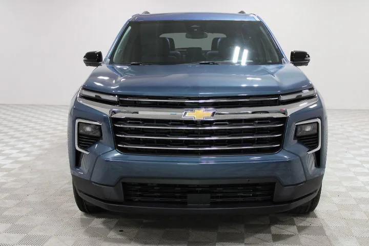 new 2025 Chevrolet Traverse car, priced at $46,130