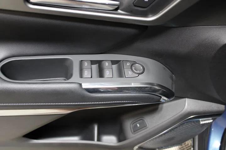 new 2025 Chevrolet Traverse car, priced at $46,130