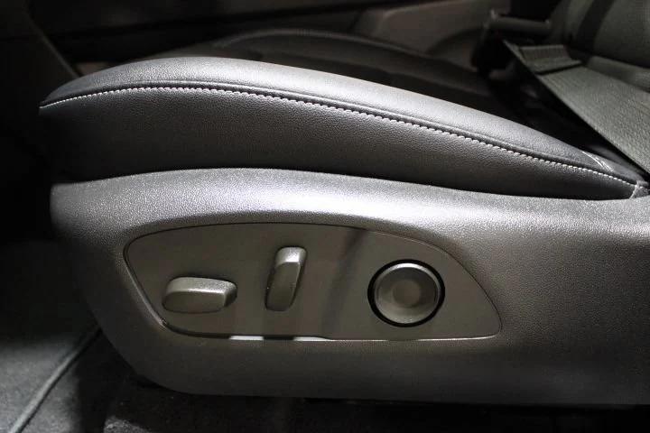 new 2025 Chevrolet Traverse car, priced at $46,130