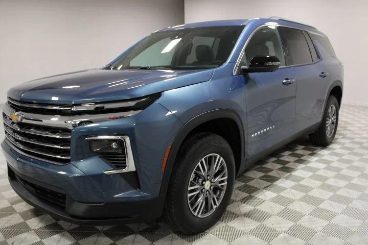 new 2025 Chevrolet Traverse car, priced at $46,130
