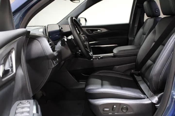 new 2025 Chevrolet Traverse car, priced at $46,130