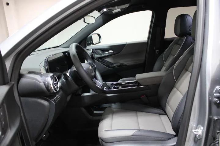 new 2026 Chevrolet Equinox car, priced at $32,545