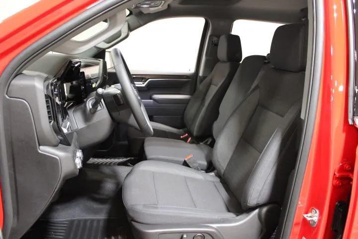 new 2025 GMC Sierra 1500 car, priced at $48,600