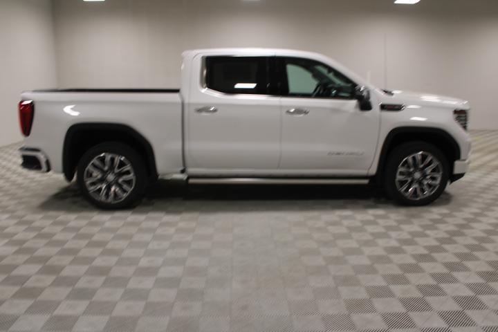 new 2024 GMC Sierra 1500 car, priced at $69,995