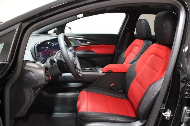 new 2025 Chevrolet Equinox EV car, priced at $41,090